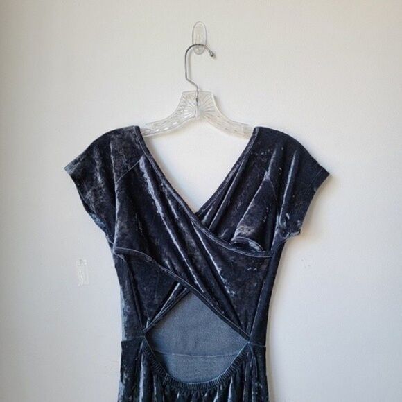 Forever 21 Steel Blue Velvet Velour Criss Cross Back Swing Dress Size Small - Picture 4 of 10